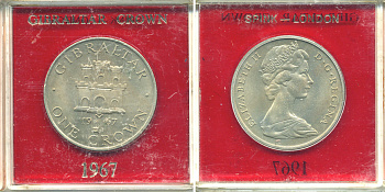 Гибралтар 1 крона 1967 Елизавета II (1952-2022), старый замок, в оригинальной пластиковой коробке, первый год чекана KM 4 медно-никель UNC 6-6-1-7