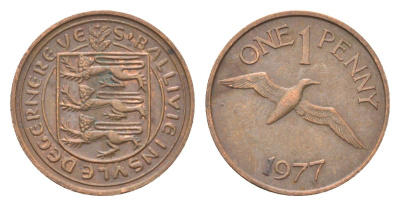 Гернси 1 пенни 1977 Елизавета II (1952-2022), северная олуша в полете KM 27 бронза 4702-719