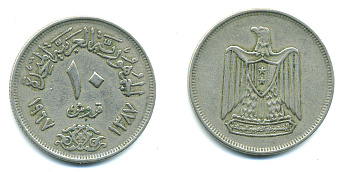 ЕГИПЕТ 10 ПИАСТРОВ 1967 ГОД 1387, ОРЕЛ СО ЩИТОМ НА ГРУДИ KM 413 медно-никель 86-854