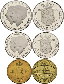 Нидерланды набор из 2 монет 1980 Беатрикс королева Нидерландов, коробка, сертификат, жетон монетного двора    UNC  1-6-2-33